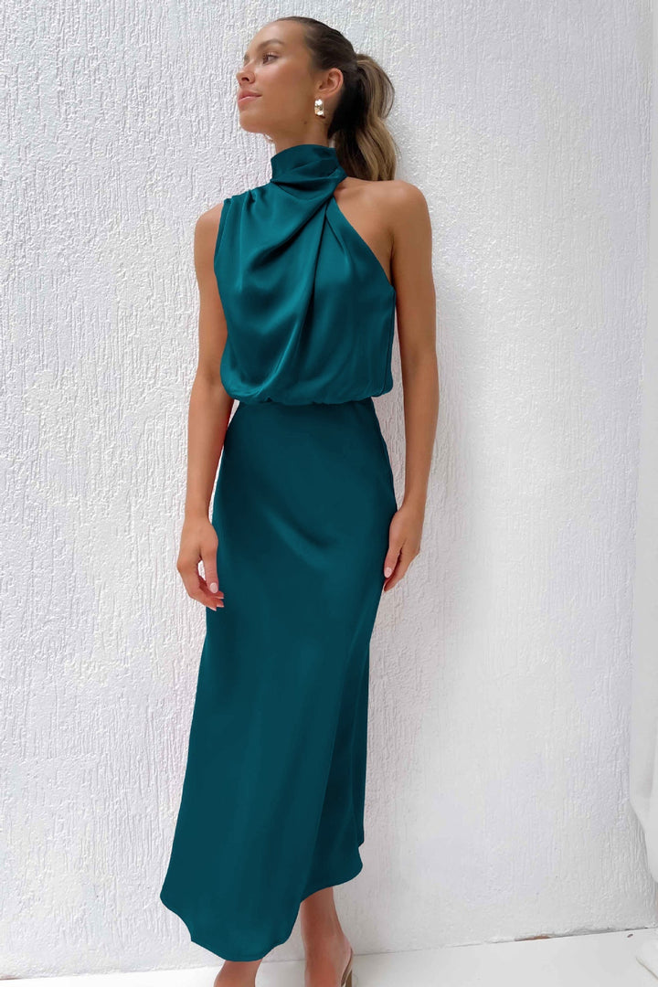 Ruby | Elegant evening dress with halter neck