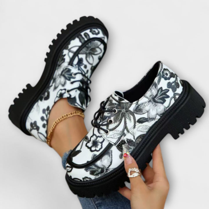 Zandra | Classic Retro Moccasins with Style