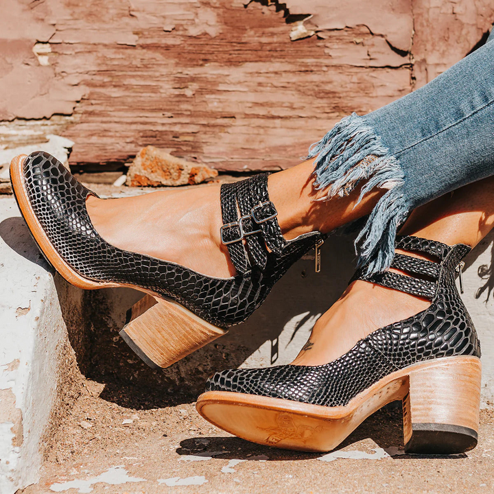 Ginevra | High heels with multiple straps and thick sole