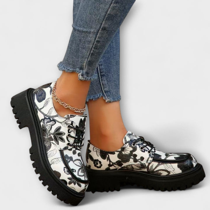 Zandra | Classic Retro Moccasins with Style