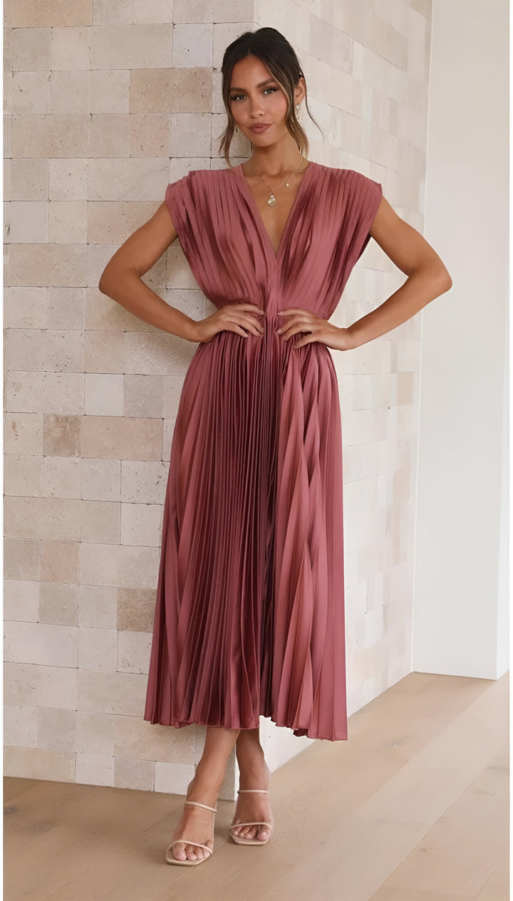 Nova | Sleeveless Dress with Pleats and Zipper
