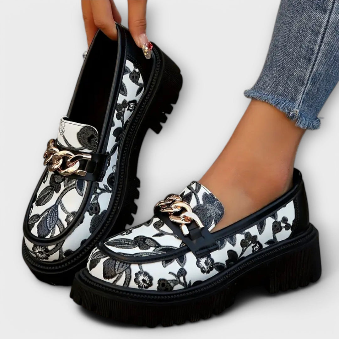 Zandra | Classic Retro Moccasins with Style