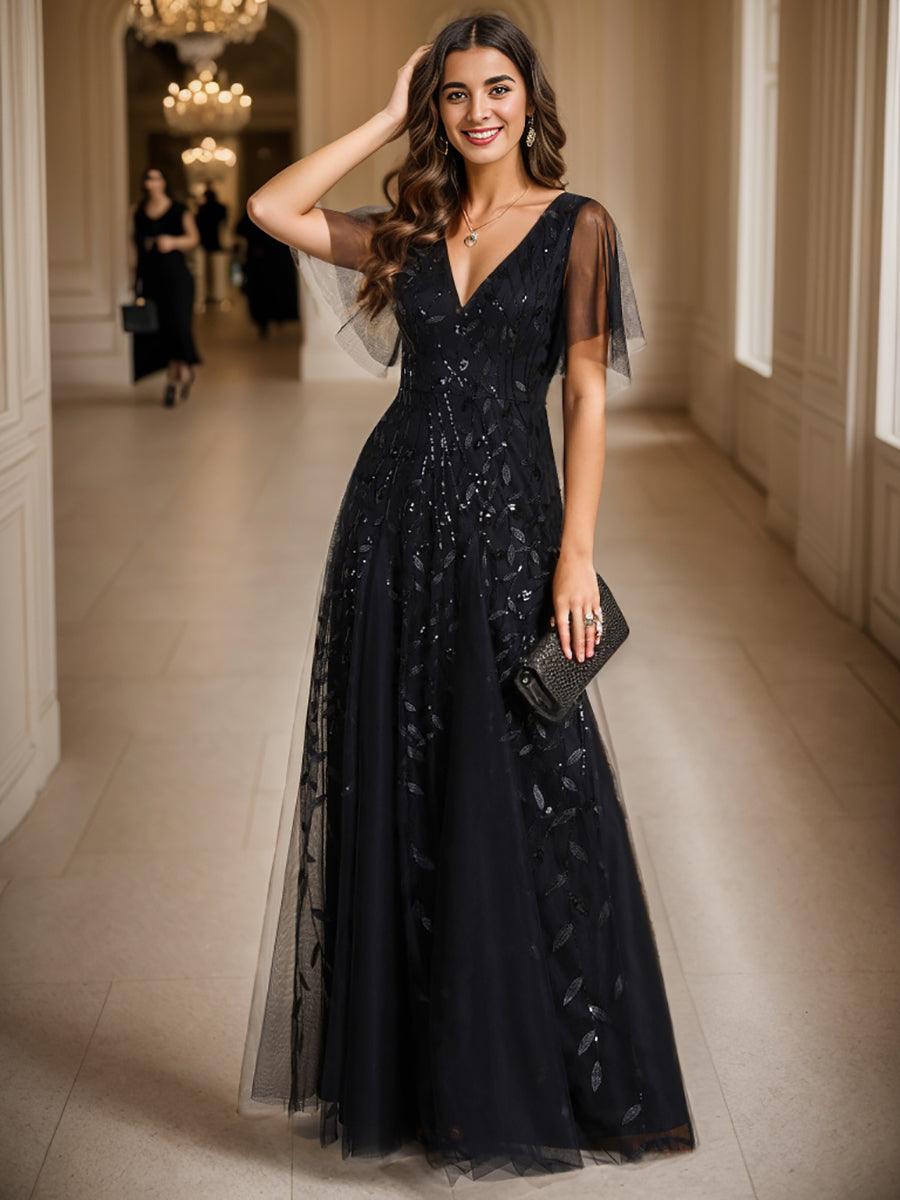 Kaylee | Long Romantic Shimmering Evening Dress with V-Neck and Straps