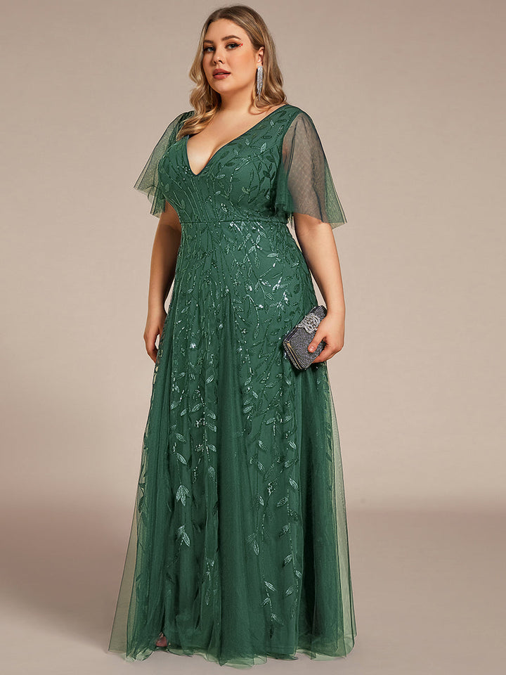 Kaylee | Long Romantic Shimmering Evening Dress with V-Neck and Straps