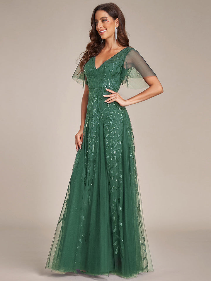 Kaylee | Long Romantic Shimmering Evening Dress with V-Neck and Straps