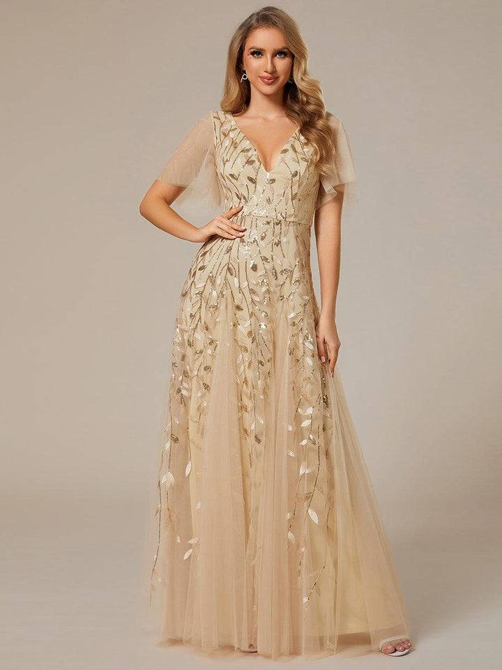 Kaylee | Long Romantic Shimmering Evening Dress with V-Neck and Straps