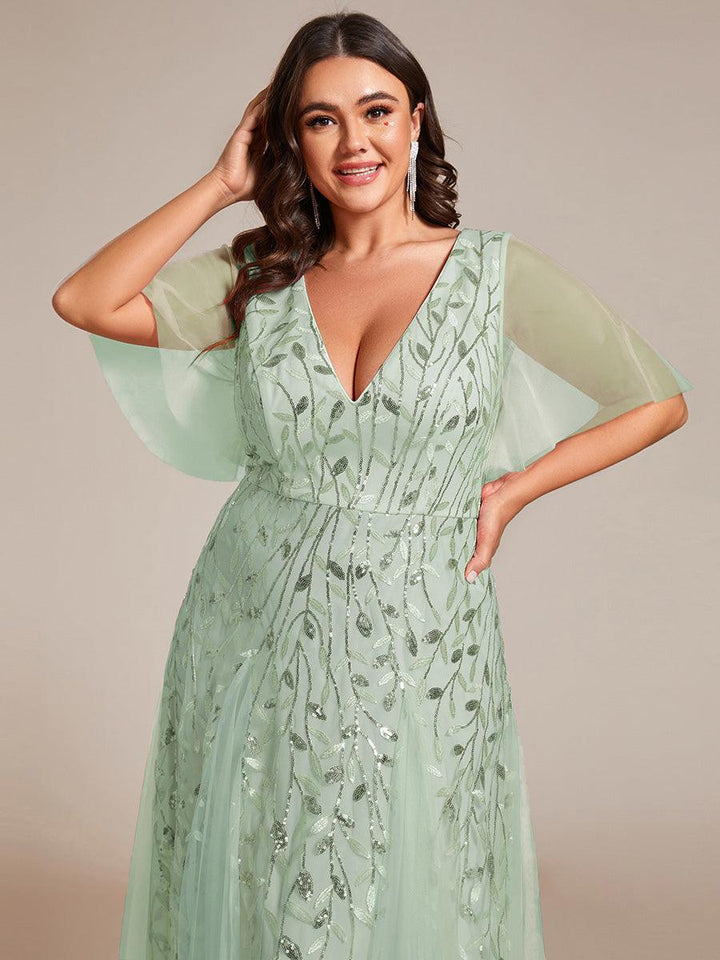 Kaylee | Long Romantic Shimmering Evening Dress with V-Neck and Straps