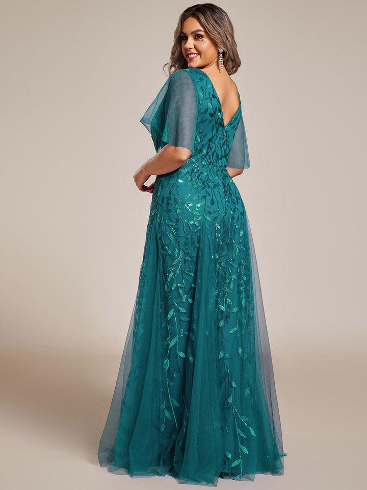 Kaylee | Long Romantic Shimmering Evening Dress with V-Neck and Straps