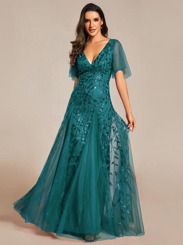 Kaylee | Long Romantic Shimmering Evening Dress with V-Neck and Straps