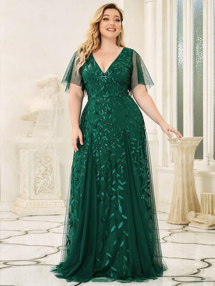 Kaylee | Long Romantic Shimmering Evening Dress with V-Neck and Straps