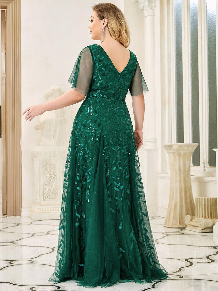 Kaylee | Long Romantic Shimmering Evening Dress with V-Neck and Straps