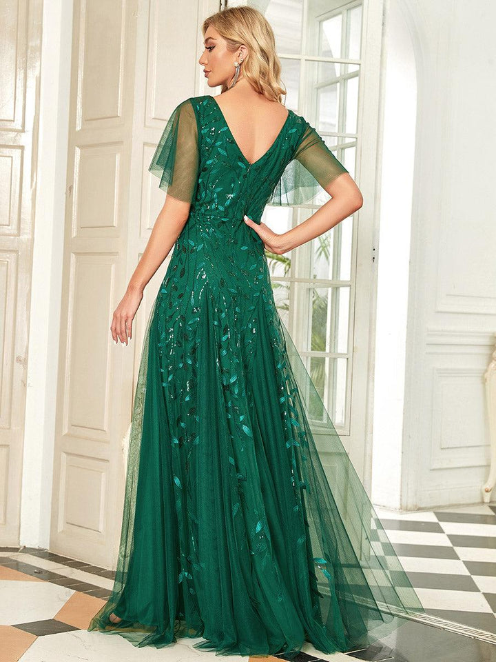 Kaylee | Long Romantic Shimmering Evening Dress with V-Neck and Straps