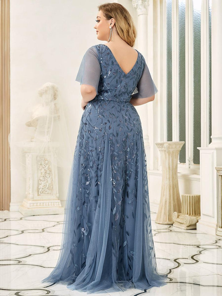 Kaylee | Long Romantic Shimmering Evening Dress with V-Neck and Straps