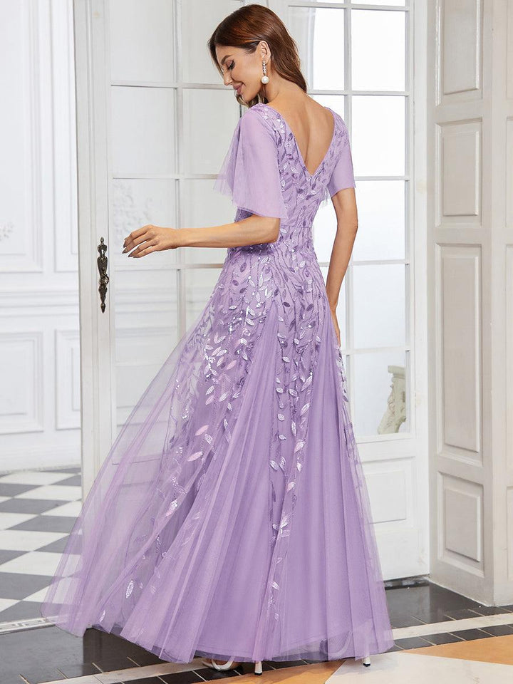 Kaylee | Long Romantic Shimmering Evening Dress with V-Neck and Straps