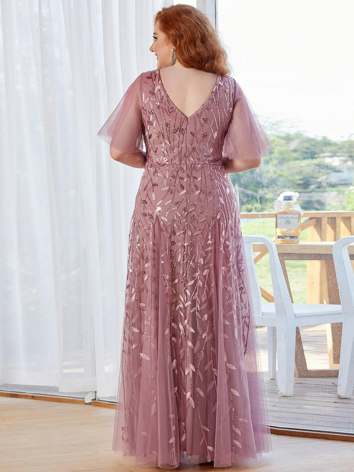 Kaylee | Long Romantic Shimmering Evening Dress with V-Neck and Straps