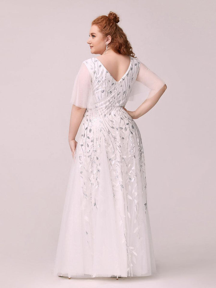 Kaylee | Long Romantic Shimmering Evening Dress with V-Neck and Straps