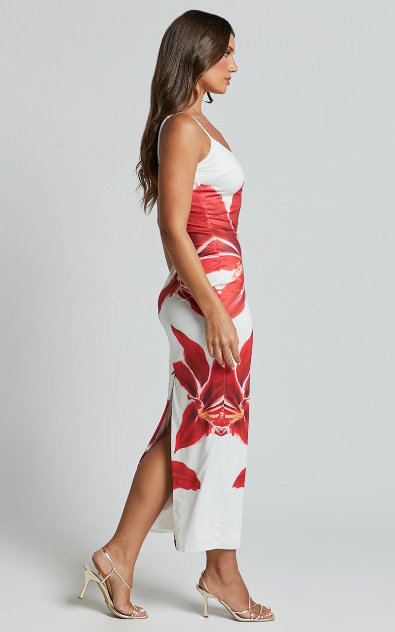 Iris | Midi dress with flowers