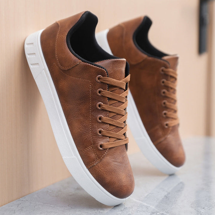 Ashton - Timeless Sneakers