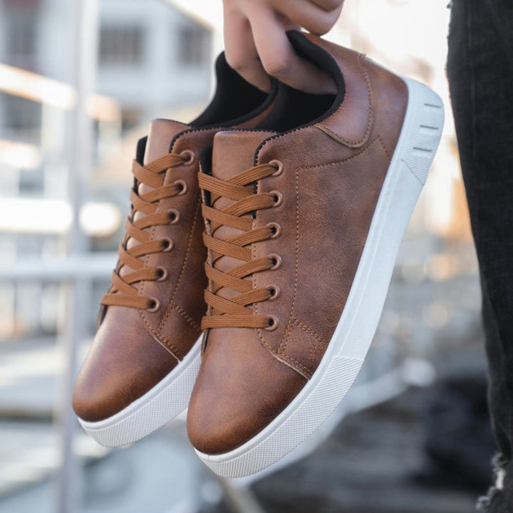 Ashton - Timeless Sneakers