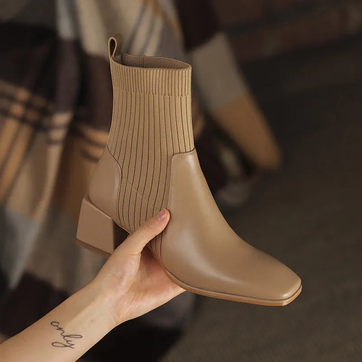 Lulu - Platform Boots, Comfort and Feminine Elegance