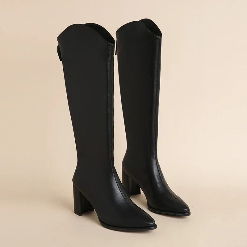 Hilda - Thick Heeled Boots of Elegance for Winter