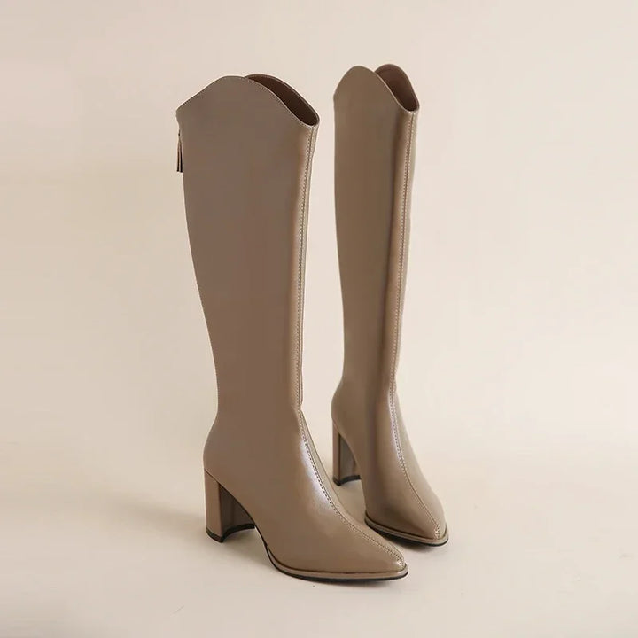 Hilda - Thick Heeled Boots of Elegance for Winter