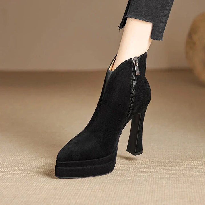 Venetia - Boots with retro style and a touch of modernity