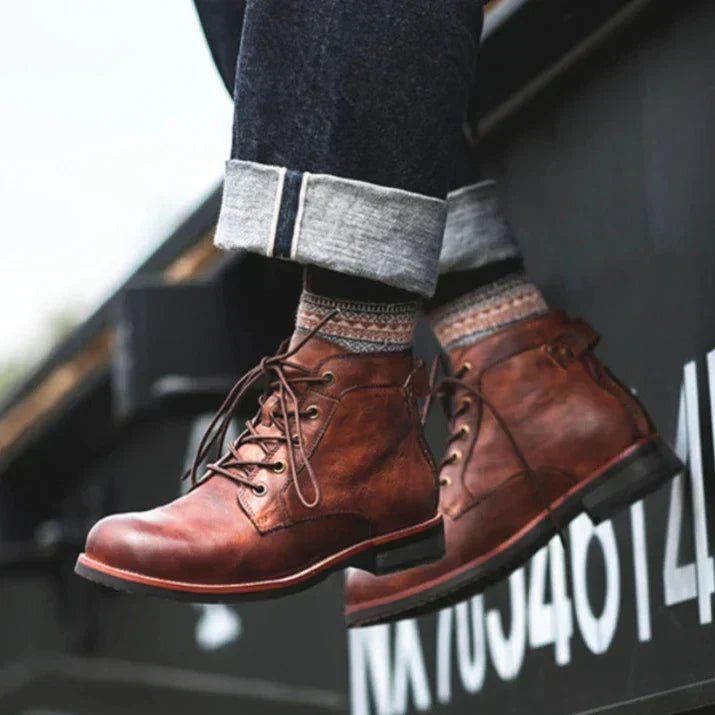 Caleb - Retro Round Toe Boots