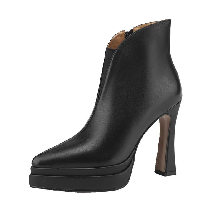 Venetia - Boots with retro style and a touch of modernity