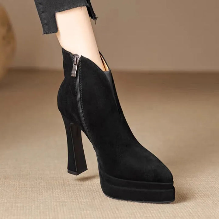 Venetia - Boots with retro style and a touch of modernity