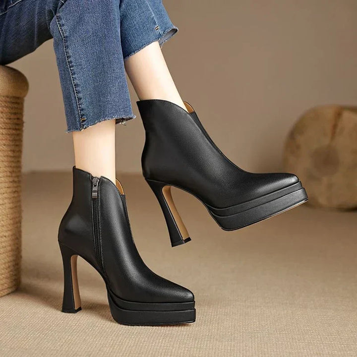 Venetia - Boots with retro style and a touch of modernity