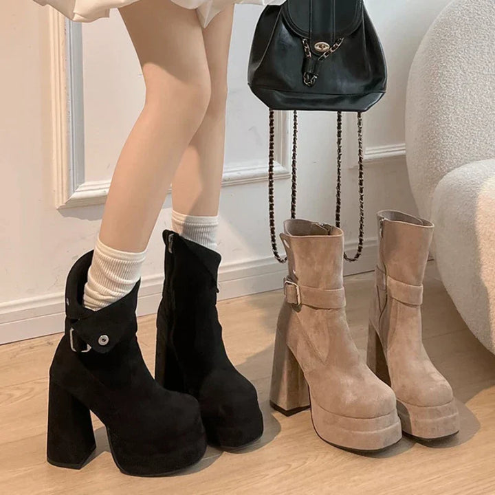 Amalia - Urban style boots with personality and confidence