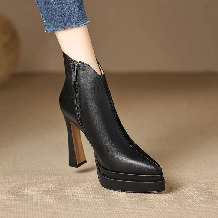 Venetia - Boots with retro style and a touch of modernity