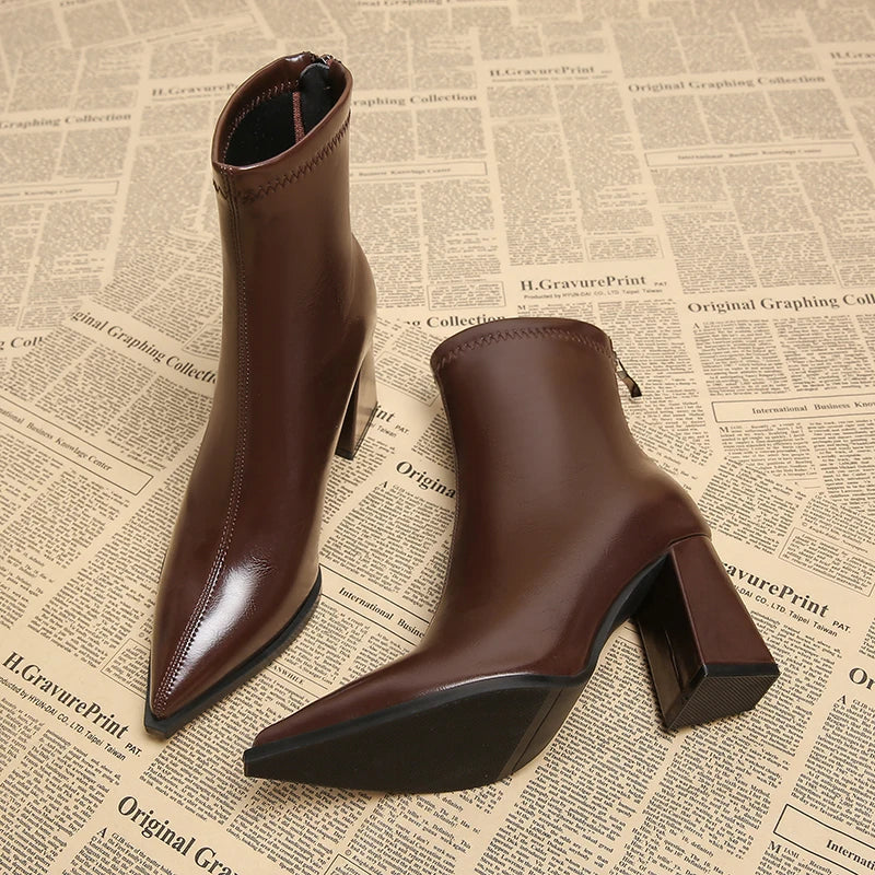 Roseanne - The perfect balance between sophistication and comfort