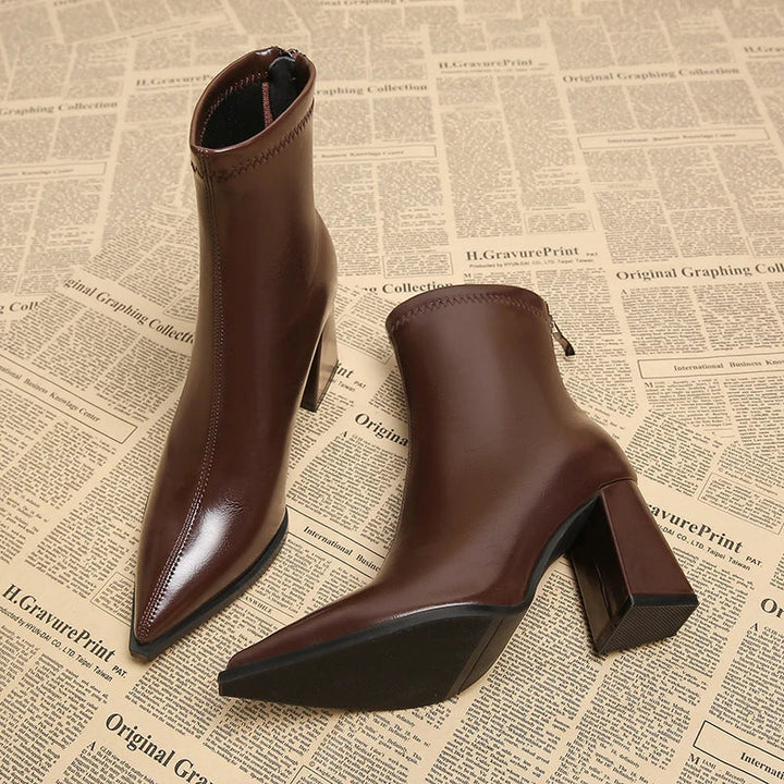 Roseanne - The perfect balance between sophistication and comfort
