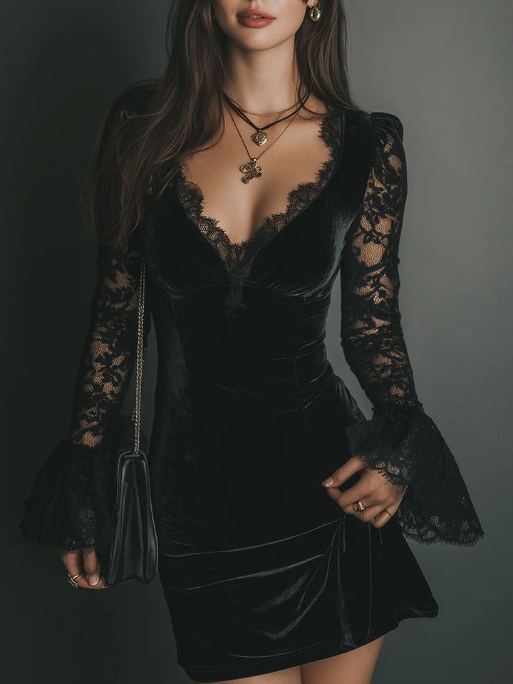 Brynlee | Mini Dress in Velvet & Lace