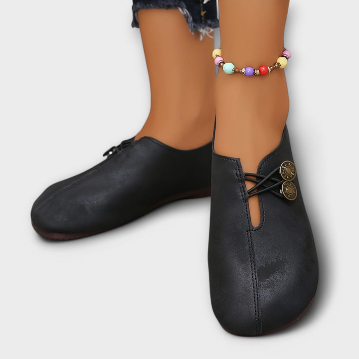 Noira | Suede Moccasin