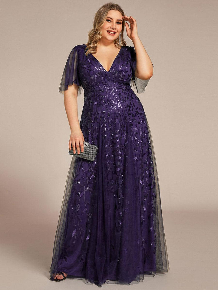 Kaylee | Long Romantic Shimmering Evening Dress with V-Neck and Straps