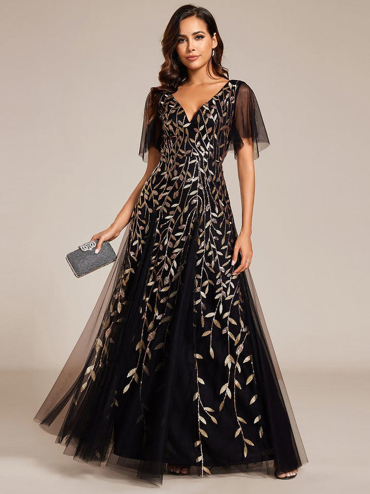 Kaylee | Long Romantic Shimmering Evening Dress with V-Neck and Straps