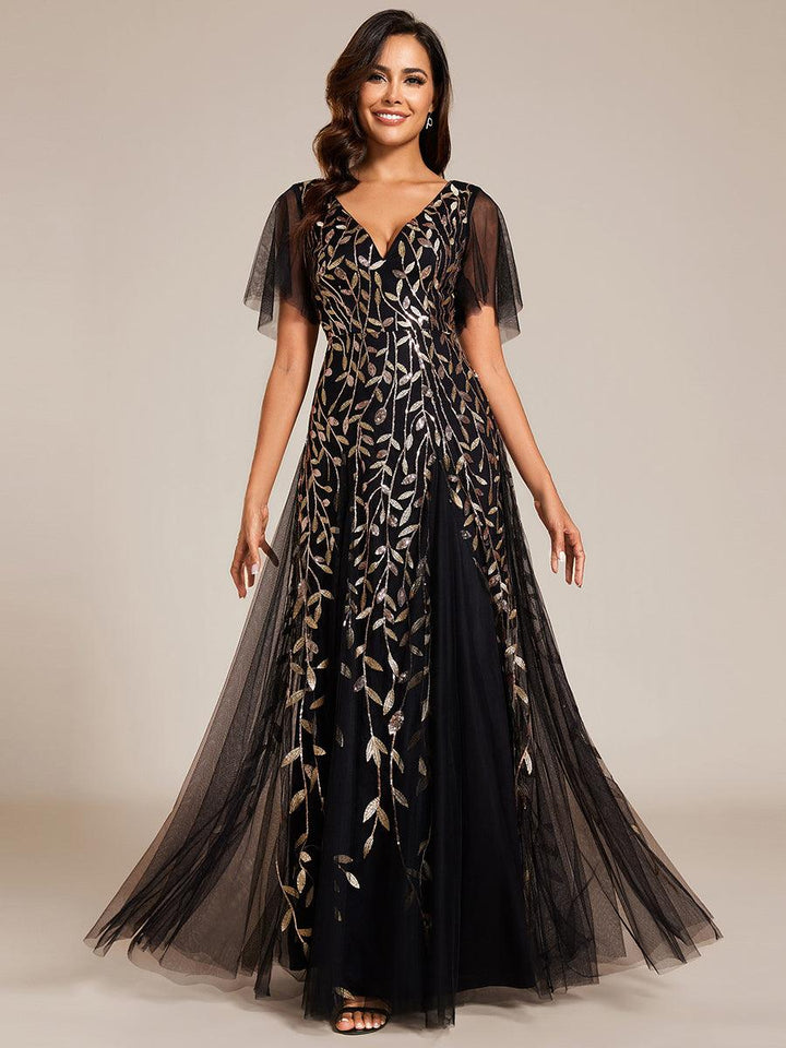 Kaylee | Long Romantic Shimmering Evening Dress with V-Neck and Straps