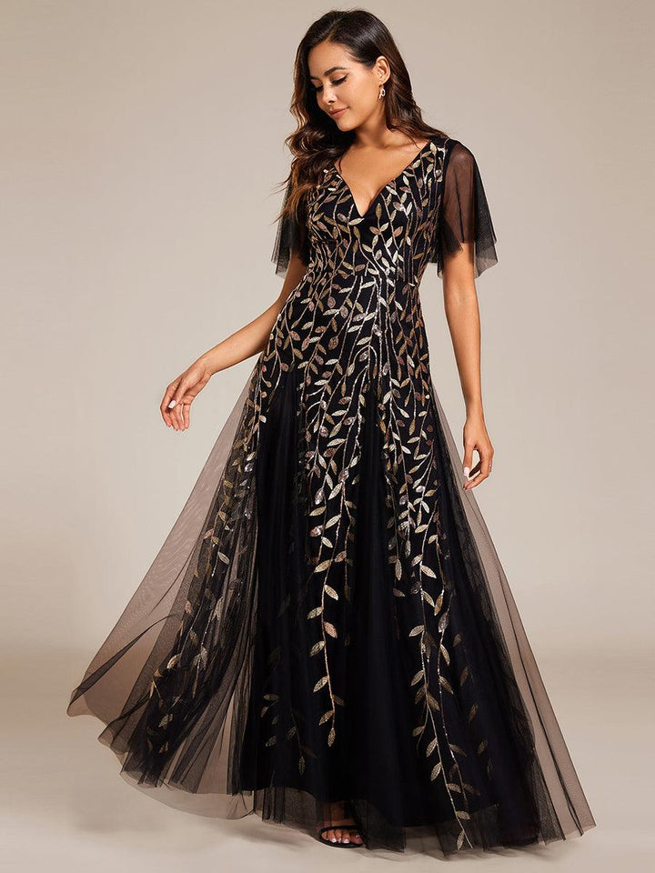 Kaylee | Long Romantic Shimmering Evening Dress with V-Neck and Straps