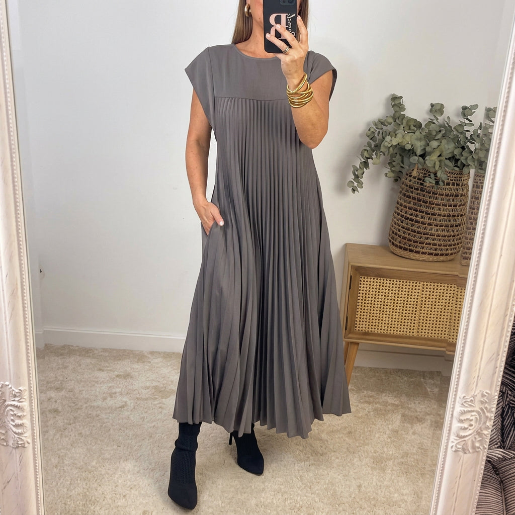 Peyton | Timeless Comfort Dress