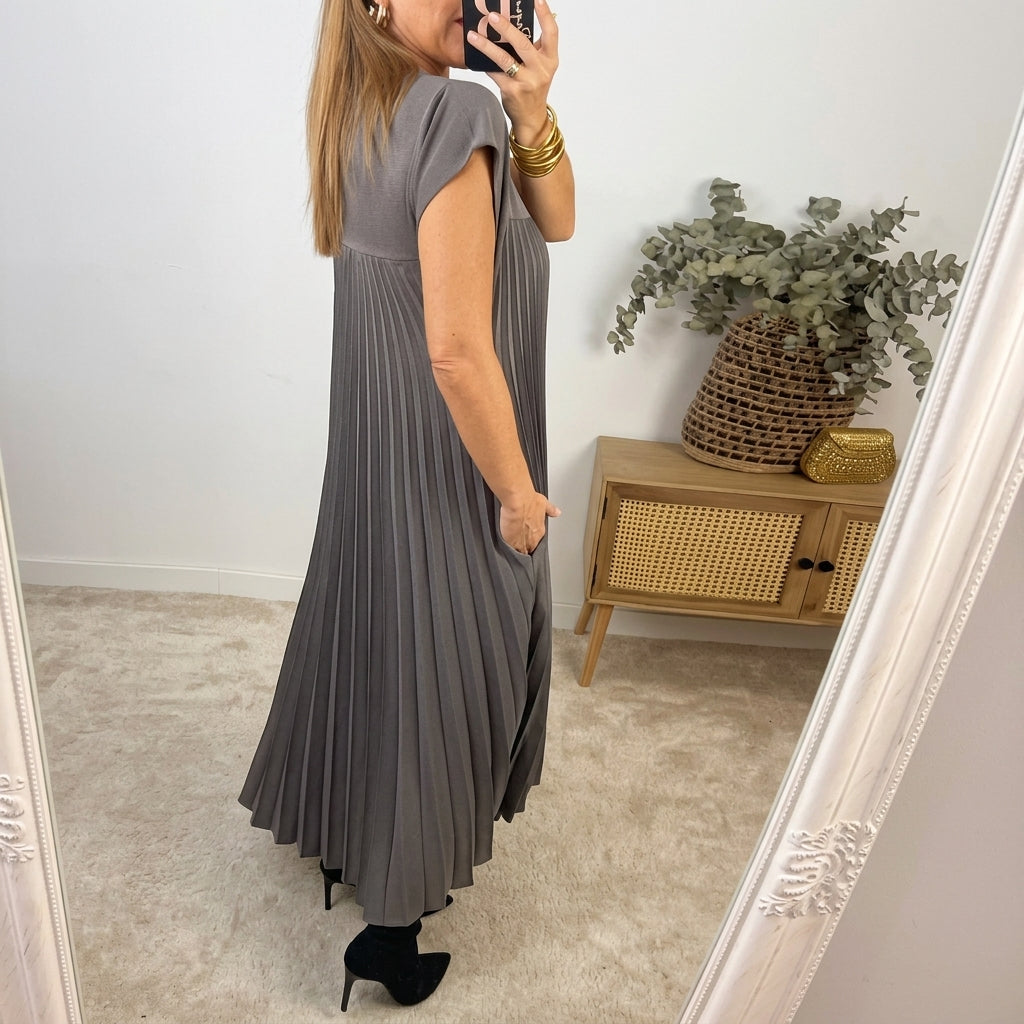 Peyton | Timeless Comfort Dress