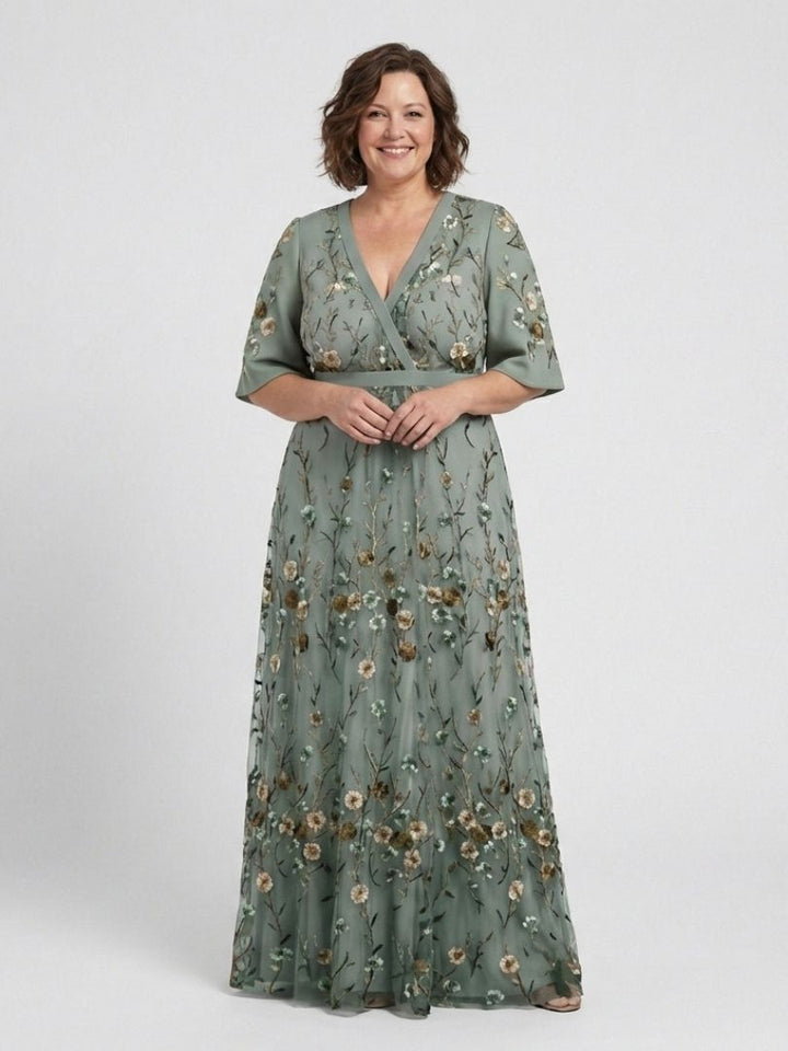 Emily | Embroidered maxi dress with V-neck
