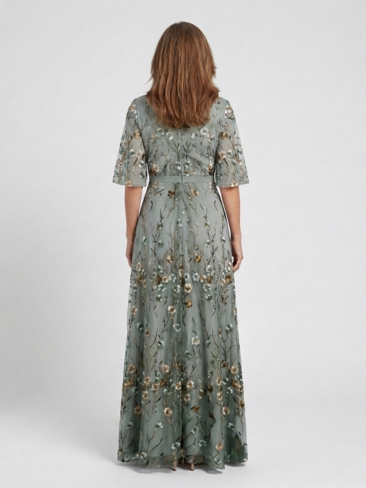Emily | Embroidered maxi dress with V-neck
