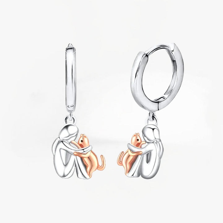 Cat Hug - Earring (Round Clasp)