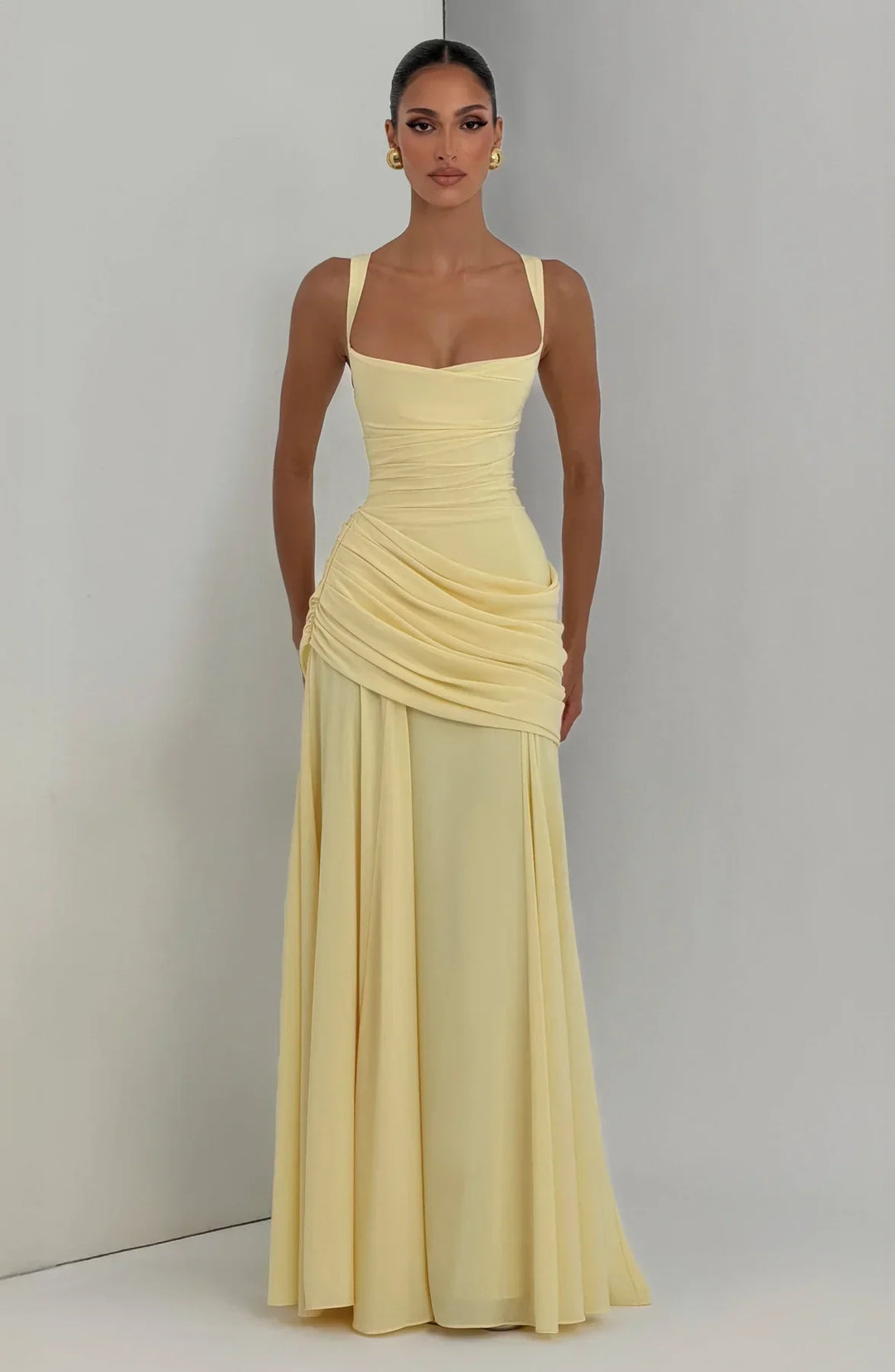Hailey | Maxi dress with heart-shaped neckline and asymmetrical ruching